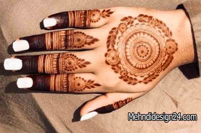 Geometric Harmony Mehndi Design 3