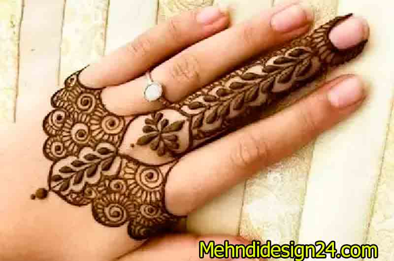 Single Finger Accent Mehndi Design 8