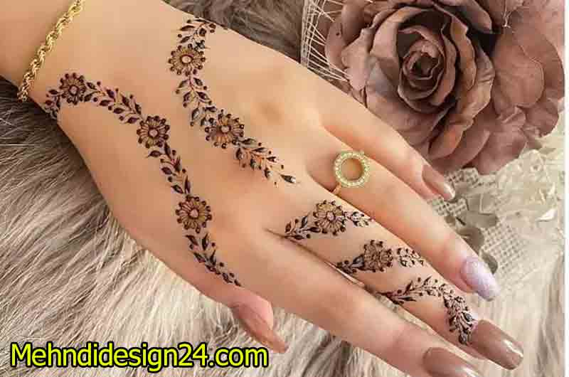 Single Finger Accent Mehndi Design 14