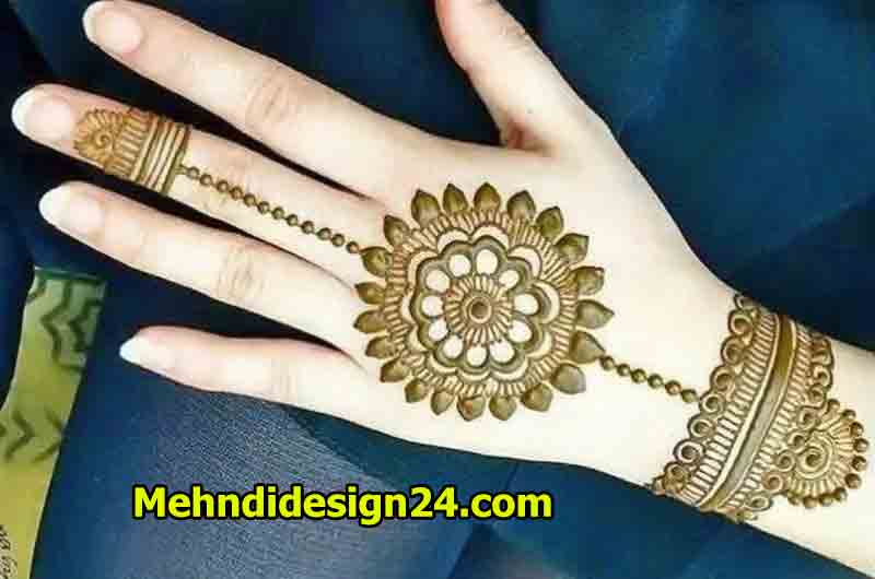 Spirals of Simplicity Mehndi Design 5