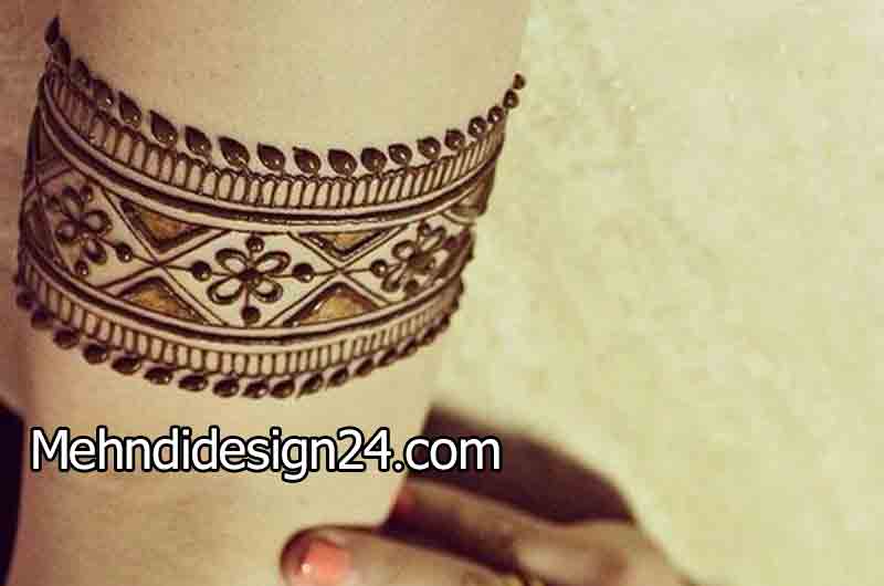 Wrist Cuff Chic Mehndi Design 7